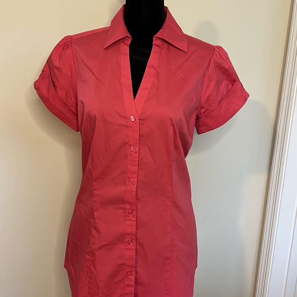 Like new woman’s blouse by The Limited